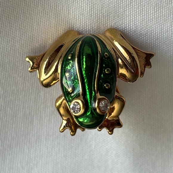 Vintage Avon Frog Brooch | Gold Tone Green Enamel | Rhinestone Eyes - Picture 2 of 6